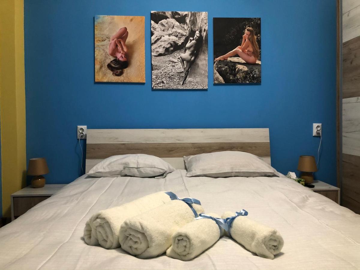 Cozy Flat Near South Park Apartemen Sofia